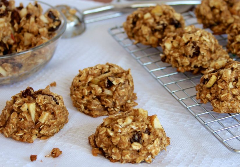 Healthy Oatmeal Apple Raisin Cookies