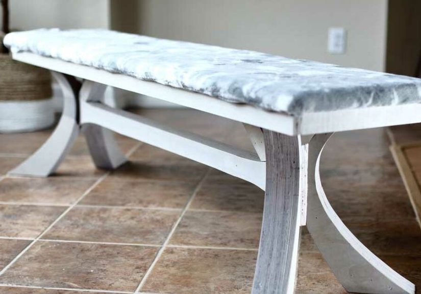 How to Build a DIY Dining Table Bench With Curved Legs