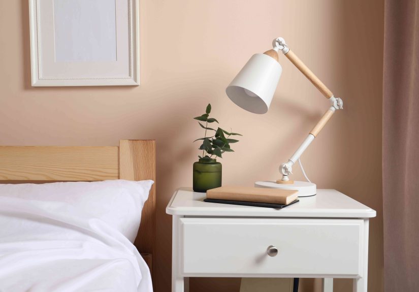 6 Things You Should Never Keep on Your Nightstand