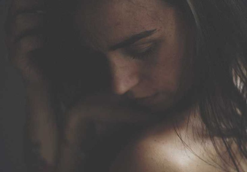 Body Dysmorphic Disorder: Symptoms, Treatment & More