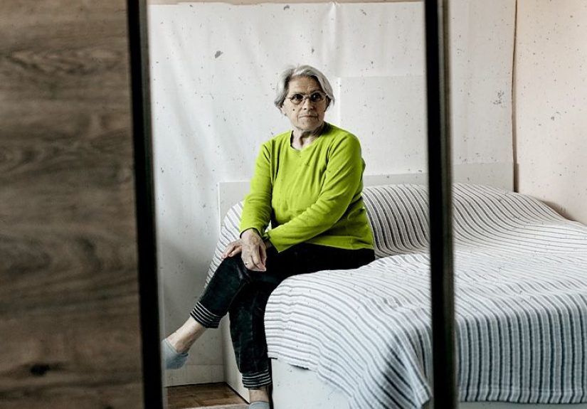 Delirium vs. dementia: Symptoms and more