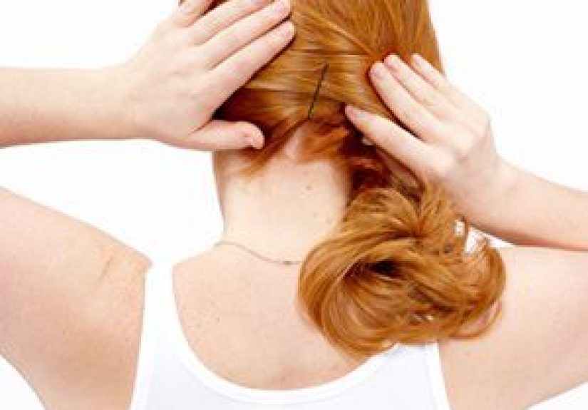 How to Do a French Twist in 5 Easy Steps