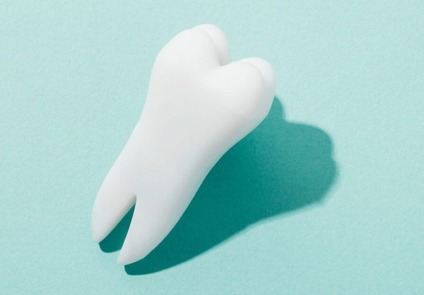 Mesiodens (Extra Tooth) Causes and Why It Should Be Treated