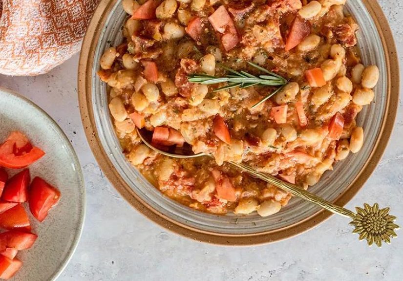 Recipe: Great Northern Beans With Tomatoes and Herbs