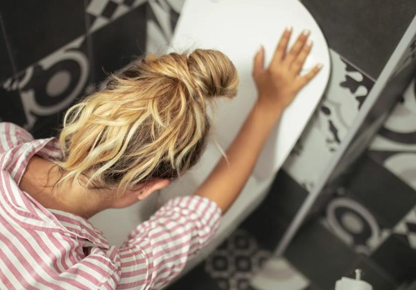 Vomit Color Chart: Why Is My Throw up Green?