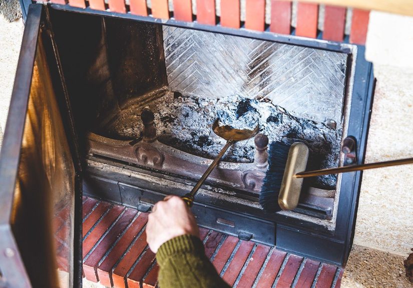 18 Ways To Use Fireplace Ash