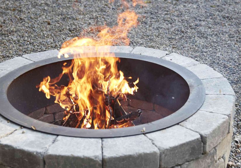 21 Stone Fire Pit Ideas for a Rustic Outdoor Space