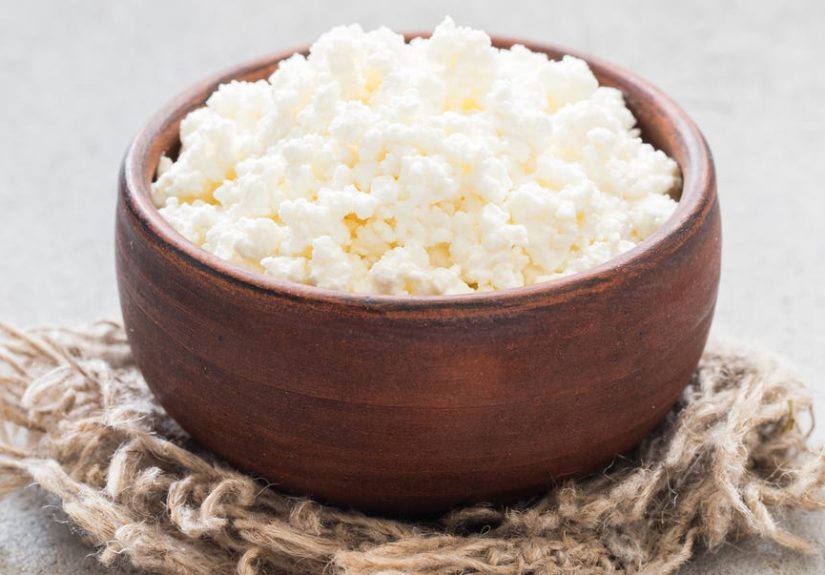 8 Fruits You Should Be Eating With Cottage Cheese