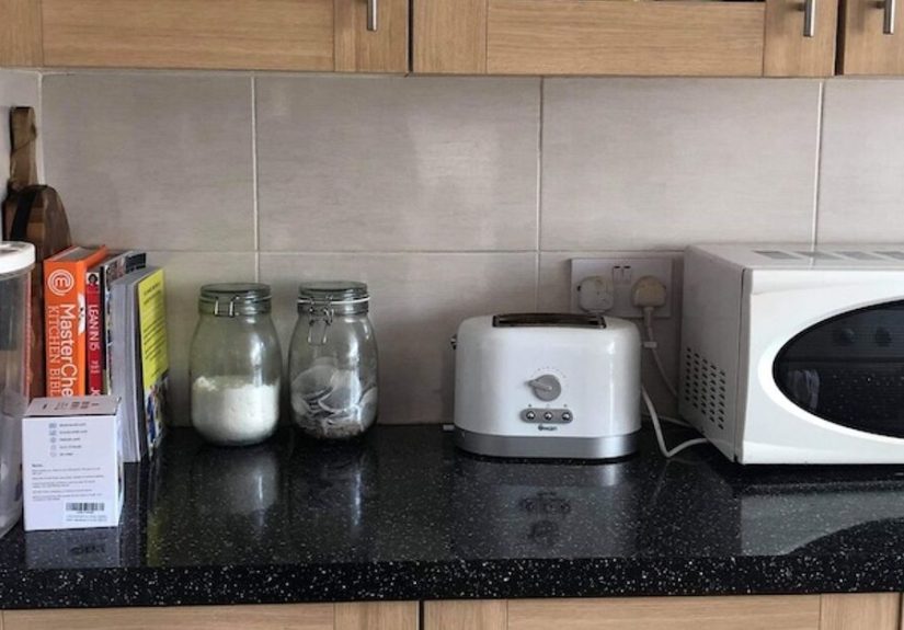 How to Make a Rental Kitchen Makeover DIY