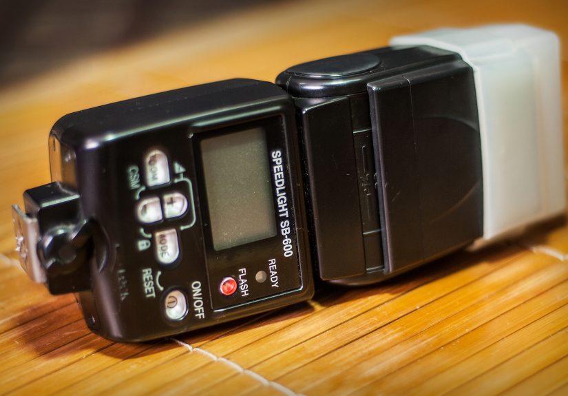 How to Photograph a Moving Car: 8 Steps