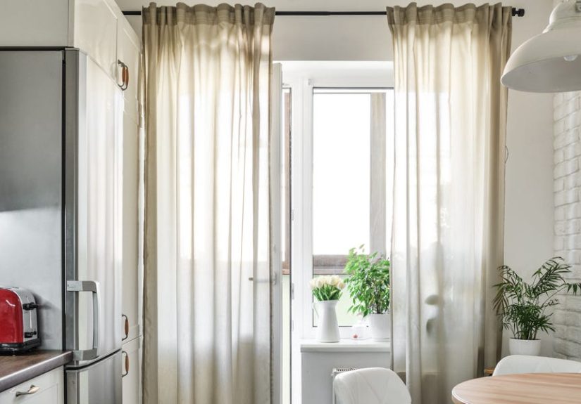 Kitchen Curtain Ideas to Add Personality to the Home