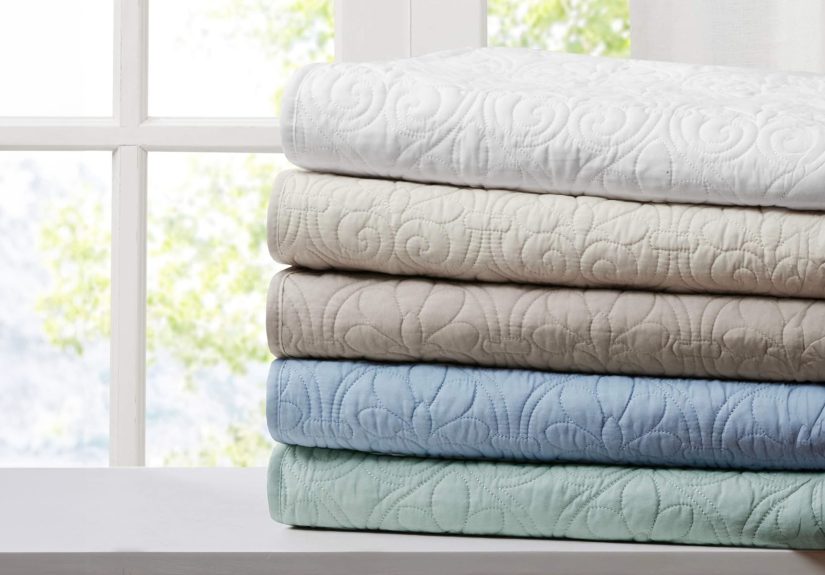Shop Cooling Quilts and Comforters for Up to 52% Off