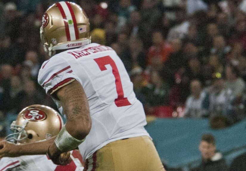 The 50+ Best Wisconsin Football Players, Ranked By Fans