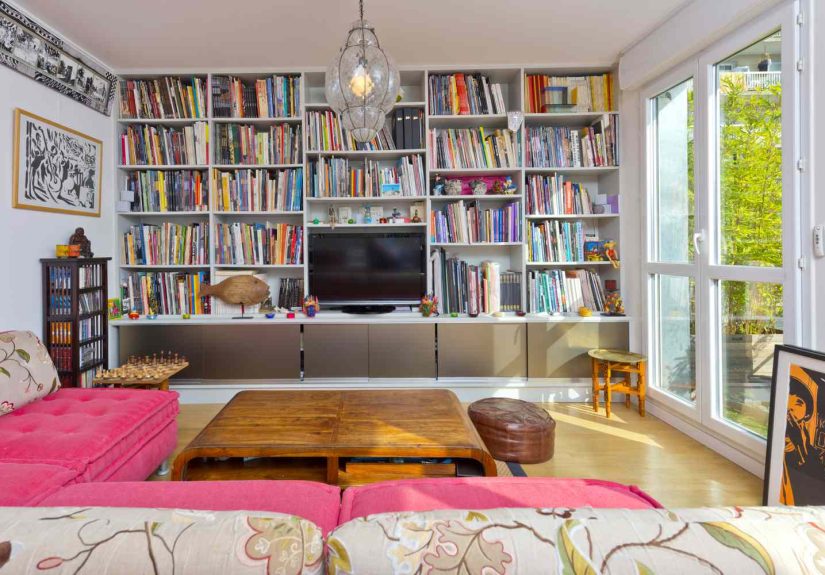 The Messy Girl Aesthetic Is the Laid-Back Home Trend Everyone's Embracing Right Now