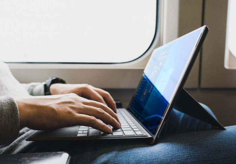 7 Ways to Make Windows 11 Look Like Windows 10