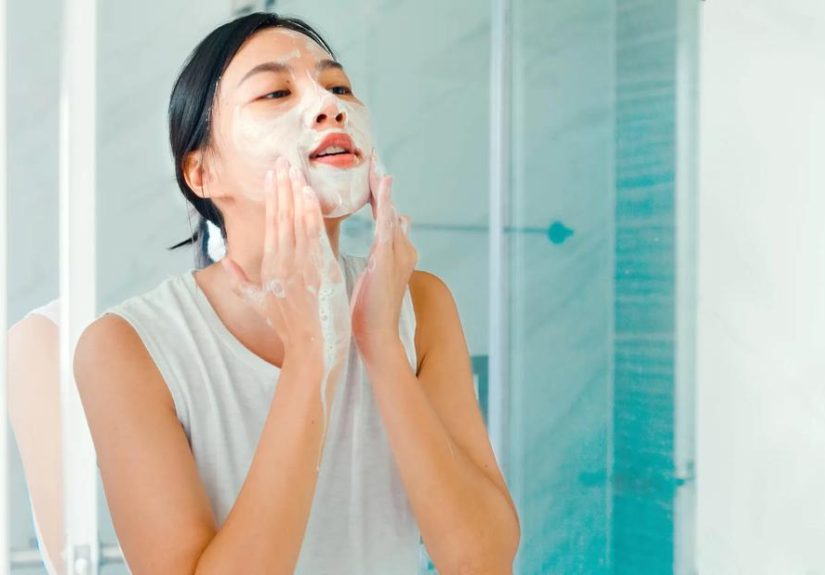 A Guide on How to Wash Your Face