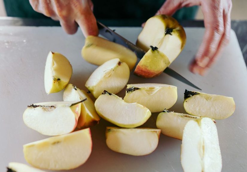Are Apples Weight-Loss-Friendly or Fattening?
