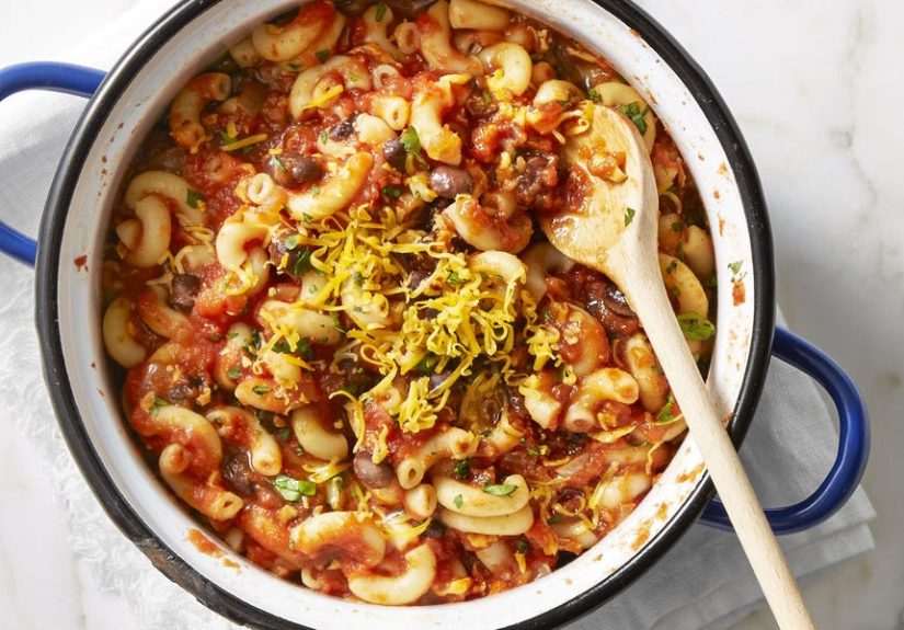 Best Vegetarian Chili Macaroni Recipe - How To Make Vegetarian Chili Macaroni - GoodHousekeeping.com