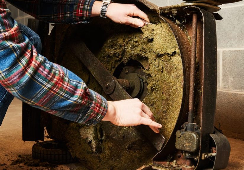 How to Change Your Lawn Mower Blade For a Sharp-Cut Lawn