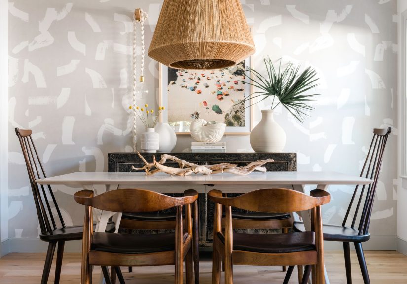 Painting vs. Wallpapering: Which One Is Actually Faster?