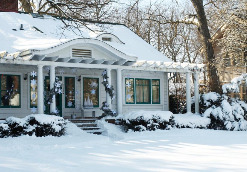 The Old Farmer's Almanac Says These Regions Will See Snow on Christmas