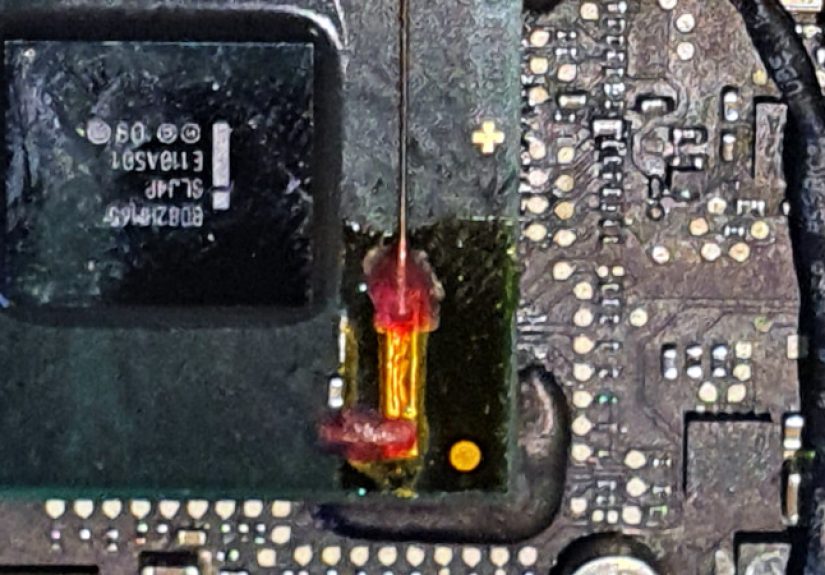A Dead Macbook GPU Shouldn’t Stop You, With This BGA Soldering Hack