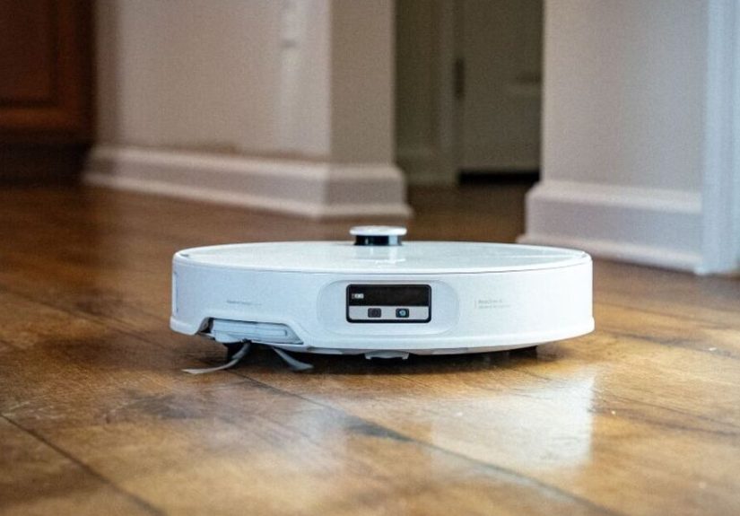 Discover the Art of an Effortless Clean With the Roborock Qrevo CurvX