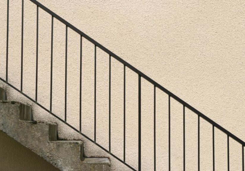 How to Determine Stair Railing Length