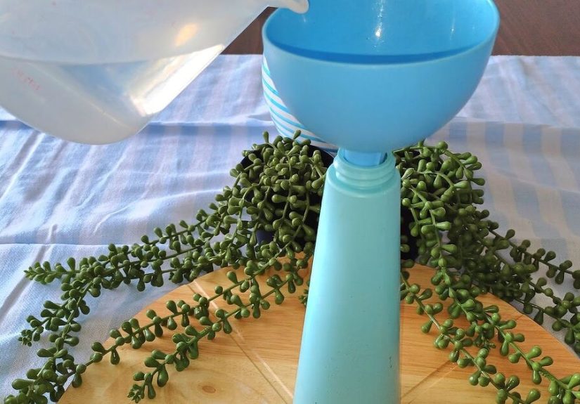 How To Make a Simple DIY Dusting Spray to Keep Your Home Sparkling