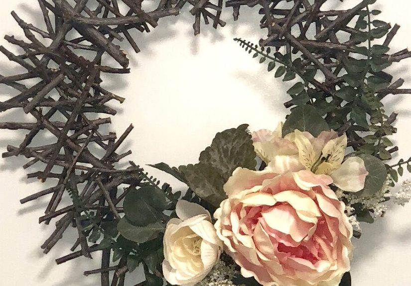 How to Make Seasonal Garden Twig Wreath DIY