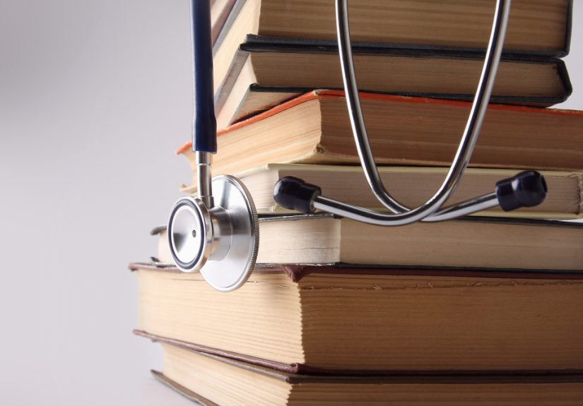 Public vs. Private Medical School: Which Should You Choose?